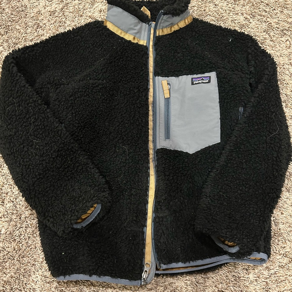 Boys Patagonia Black and Gray Jacket